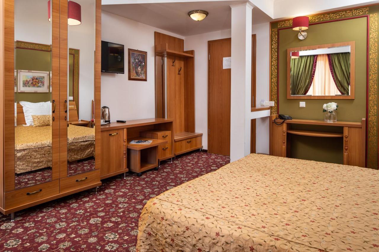 Cameră dublă sau twin standard cu balcon